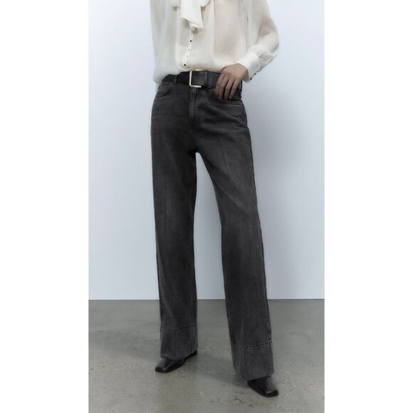 Zara New with tag HIGH-RISE STRAIGHT-FIT LONG LENGTH Black jeans size 2 - Picture 1 of 7